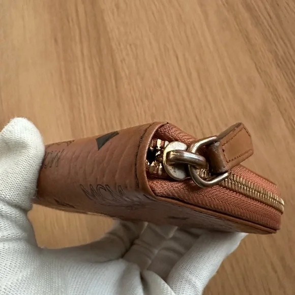 MCM Cognac Zipper Long wallet - Picture 4 of 14